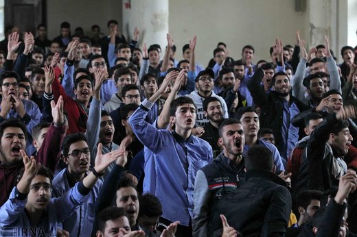 تماشای بازی پرسپولیس و کاشیماآنتلرز ژاپن در مدارس رشت