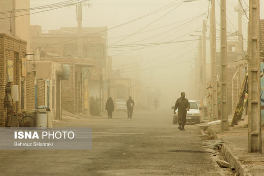 طوفان و آلودگی هوا در زابل