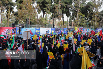 مراسم راهپیمایی ۱۳ آبان
