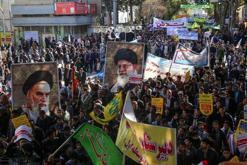 راهپیمایی 13 آبان در بجنورد