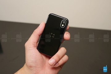 موبایل کوچکی به نام پالم/ عکس