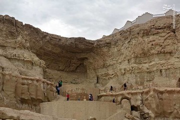 غار تاریخی خربس در جزیره قشم