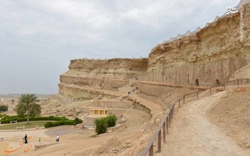 غار تاریخی خربس در جزیره قشم