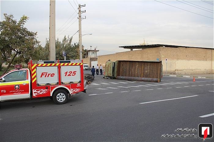 واژگونی خاور در شادآباد واژگونی خاور در شادآباد
