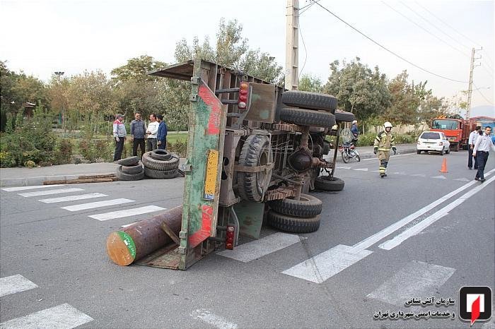 واژگونی خاور در شادآباد واژگونی خاور در شادآباد