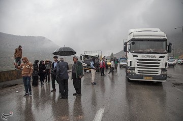 تصادف زنجیره ای در جاده کرمانشاه به اسلام آباد