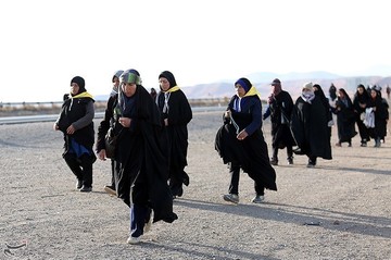پیاده روی زائران امام رضا(ع)