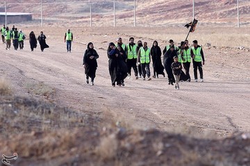 پیاده روی زائران امام رضا(ع)