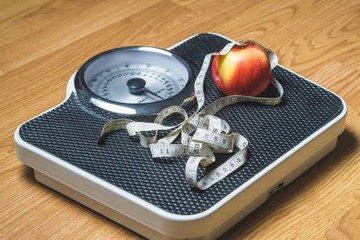 قرنطینه با وزن‌تان چه کرده؟ / خوبی و بدی‌های چند رژیم غذایی محبوب