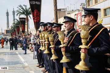 دسته عزاداری خدّام کریمه‌اهل‌بیت در سالروز شهادت امام رضا(ع)