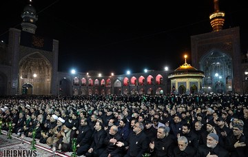 شام غریبان شهادت امام رضا(ع) در حرم رضوی