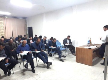 برگزاری دوره آموزشی گیاهان دارویی ویژه دهیاران بخش مرکزی توسط فنی حرفه ای 