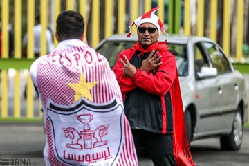 هواداران پرسپولیس در ورزشگاه آزادی
