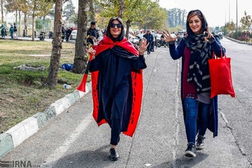 هواداران پرسپولیس در ورزشگاه آزادی