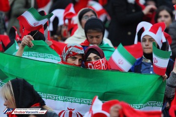 حضور پرشور بانوان پرسپولیسی در ورزشگاه آزادی