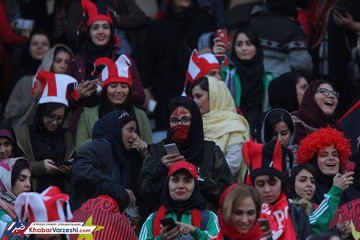 حضور پرشور بانوان پرسپولیسی در ورزشگاه آزادی