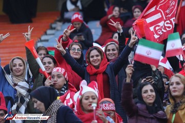 حضور پرشور بانوان پرسپولیسی در ورزشگاه آزادی