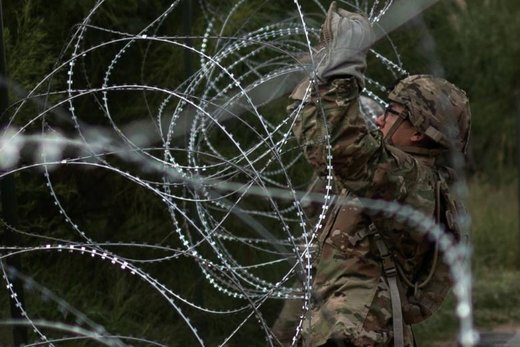 اعزام سربازان آمریکایی به مرز مکزیک برای مقابله با کاروان مهاجران