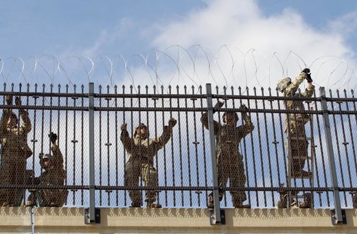 اعزام سربازان آمریکایی به مرز مکزیک برای مقابله با کاروان مهاجران