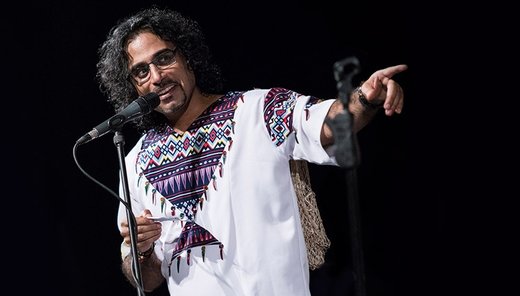 کمترین کار در حق هنرمندانی که محل اجرایشان کوچه و خیابان است، چیست؟ 