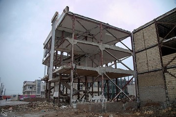 سر پل ذهاب یک سال پس از زلزله