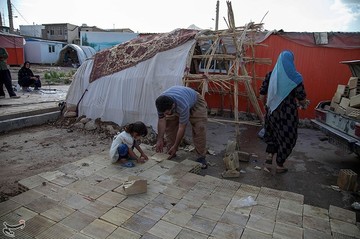 سر پل ذهاب یک سال پس از زلزله
