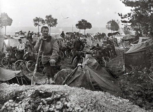 دوچرخه سواران فرانسوی  در شرق فرانسه، سپتامبر 1915