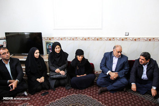 مراسم سالگرد جانباختگان زلزله سرپل ذهاب