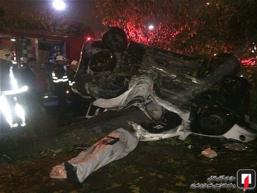 تصاویر | واژگونی ۲۰۶ در اشرفی اصفهانی جان راننده ۲۳ ساله را گرفت