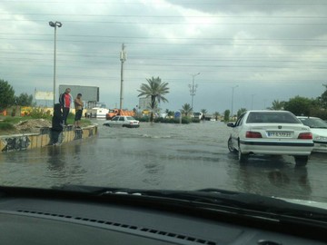 خاموش شدن خودروها در میدان باغ‌زهرا بوشهر