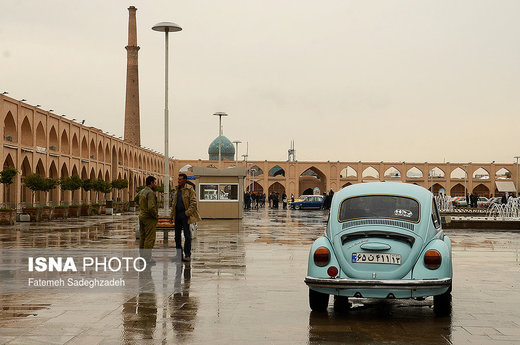 نمایش خودروهای کلاسیک در اصفهان