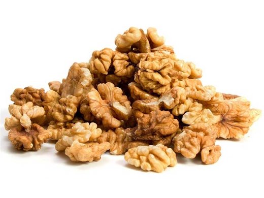 بعضی مغازه ها فقط روزی2کیلو گردو می فروشند/زمینهای بادام زمینی و تخمه آفتابگردان در شمال به ویلا تبدیل شده اند