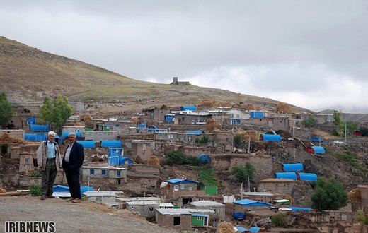 کانکس‌های رنگی یادگار زلزله ارسباران