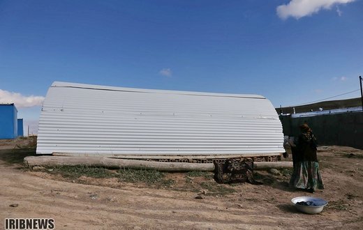 کانکس‌های رنگی یادگار زلزله ارسباران