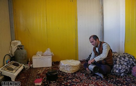کانکس‌های رنگی یادگار زلزله ارسباران