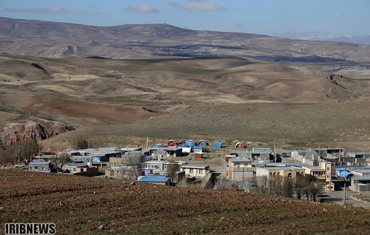 کانکس‌های رنگی یادگار زلزله ارسباران
