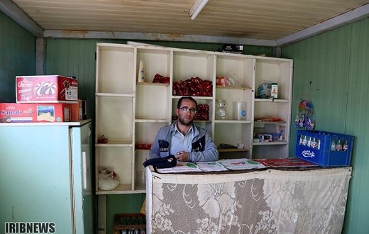کانکس‌های رنگی یادگار زلزله ارسباران