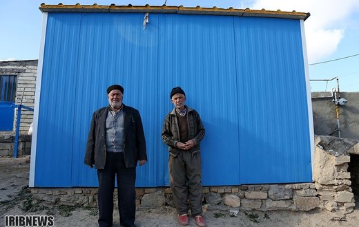 کانکس‌های رنگی یادگار زلزله ارسباران