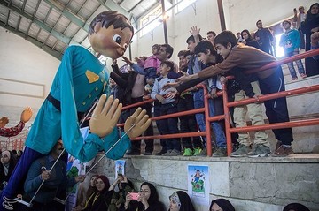 شادپیمایی عروسک ها در سرپل ذهاب
