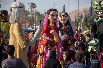 شادپیمایی عروسک ها در سرپل ذهاب