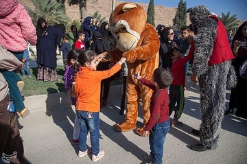 شادپیمایی عروسک ها در سرپل ذهاب