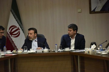 جلسه اعضای فعالین اقتصادی آذربایجان‌غربی با واعظی رییس دفتر رییس جمهور