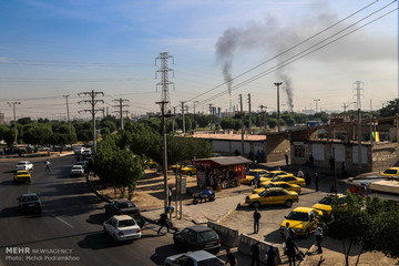 اهواز در محاصره دودهای نفتی
