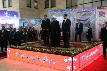 افتتاح ایستگاه راه‌آهن ارومیه توسط رییس‌جمهور