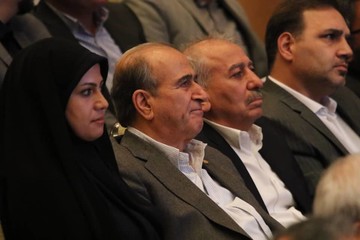 نشست توسعه و برگزیدگان با افتتاح همزمان طرح های زیربنایی و اقتصادی آذربایجان‌غربی توسط رییس‌جمهور