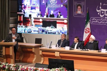 نشست توسعه و برگزیدگان با افتتاح همزمان طرح های زیربنایی و اقتصادی آذربایجان‌غربی توسط رییس‌جمهور