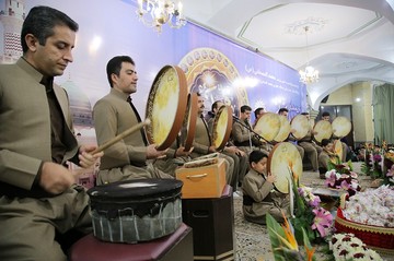 مراسم مولودی خوانی در مسجد جامع سنندج