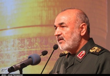 سردار سلامی: بسیج فرمول غلبه بر همه مشکلات است/ جهاد امروز در عرصه دفاعی و تولید قدرت است