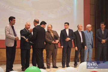 همایش تجلیل از نخبگان ورزشی مدال آور دانشگاه آزاد لاهیجان