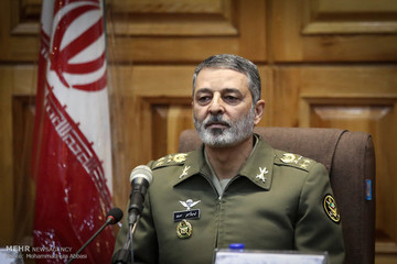 سرلشکر موسوی: تعامل دشمن شکن ارتش و سپاه، امنیت پایداری را در مرزها بوجود آورده است